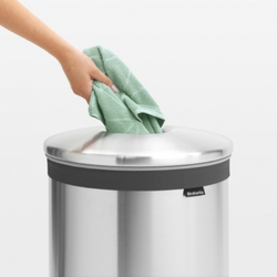 Корзина для белья 60л Brabantia с металлической крышкой матовая сталь Бельгия детали
