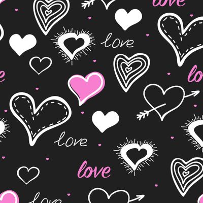 Рисованные сердечки на черном фоне
