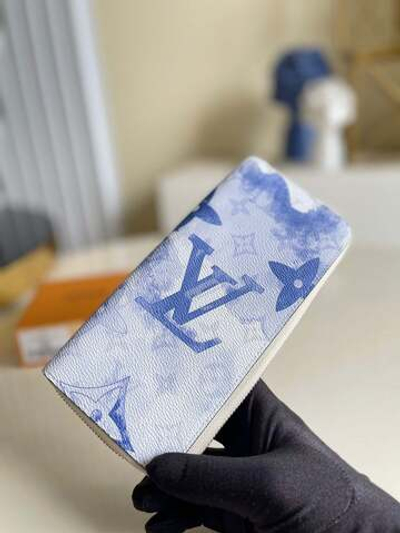 Louis Vuitton Zippy Vertical Wallet
