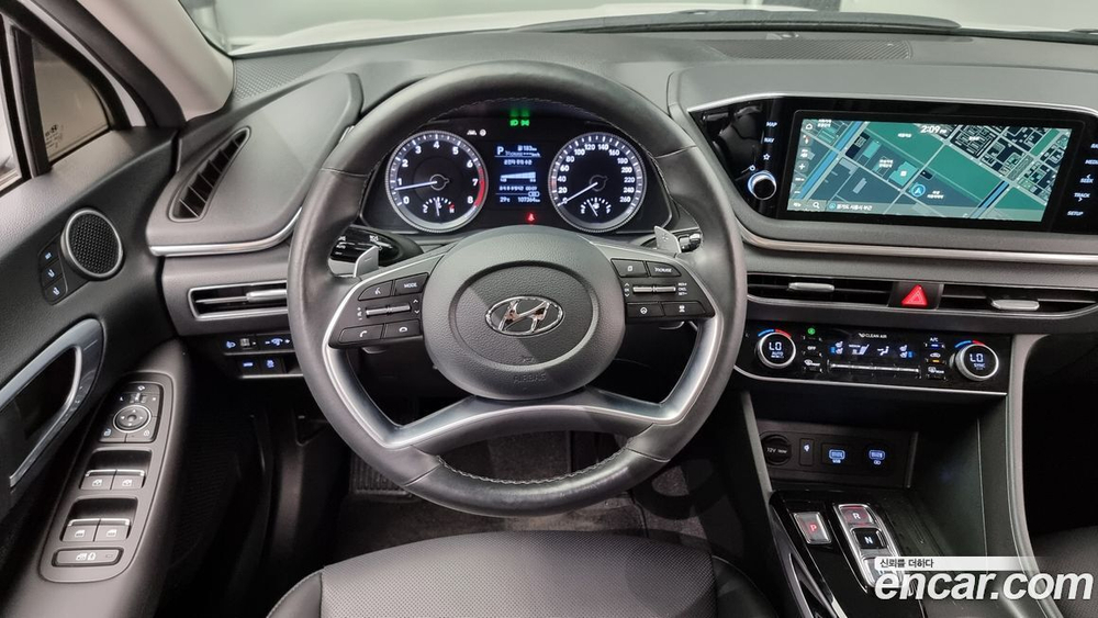 Hyundai Sonata (DN8) 2.0 (03.2021)