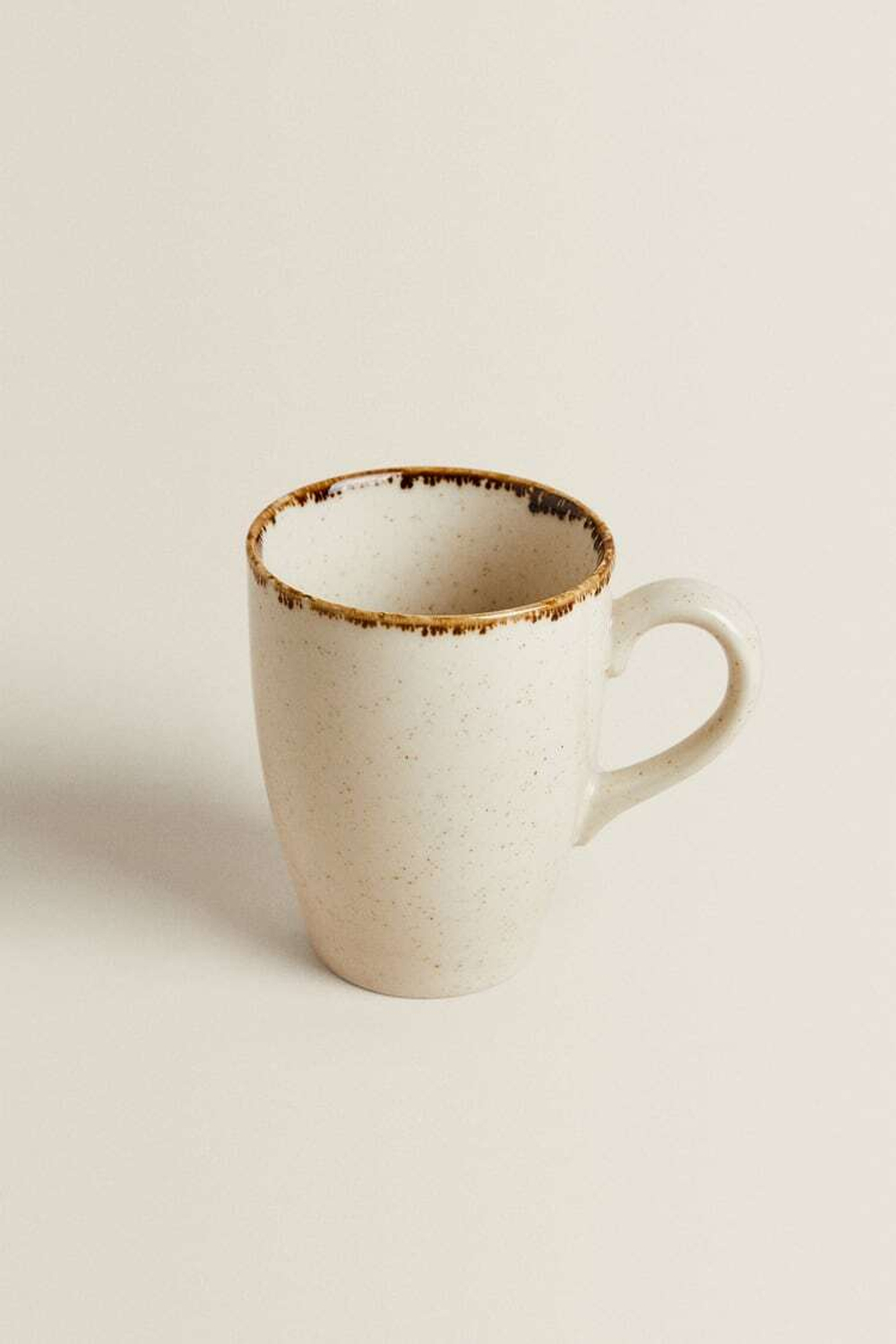 ZARA HOME ФАРФОРОВАЯ КРУЖКА ПОД СТАРИНУ, СВЕТЛО-БЕЖЕВЫЙ