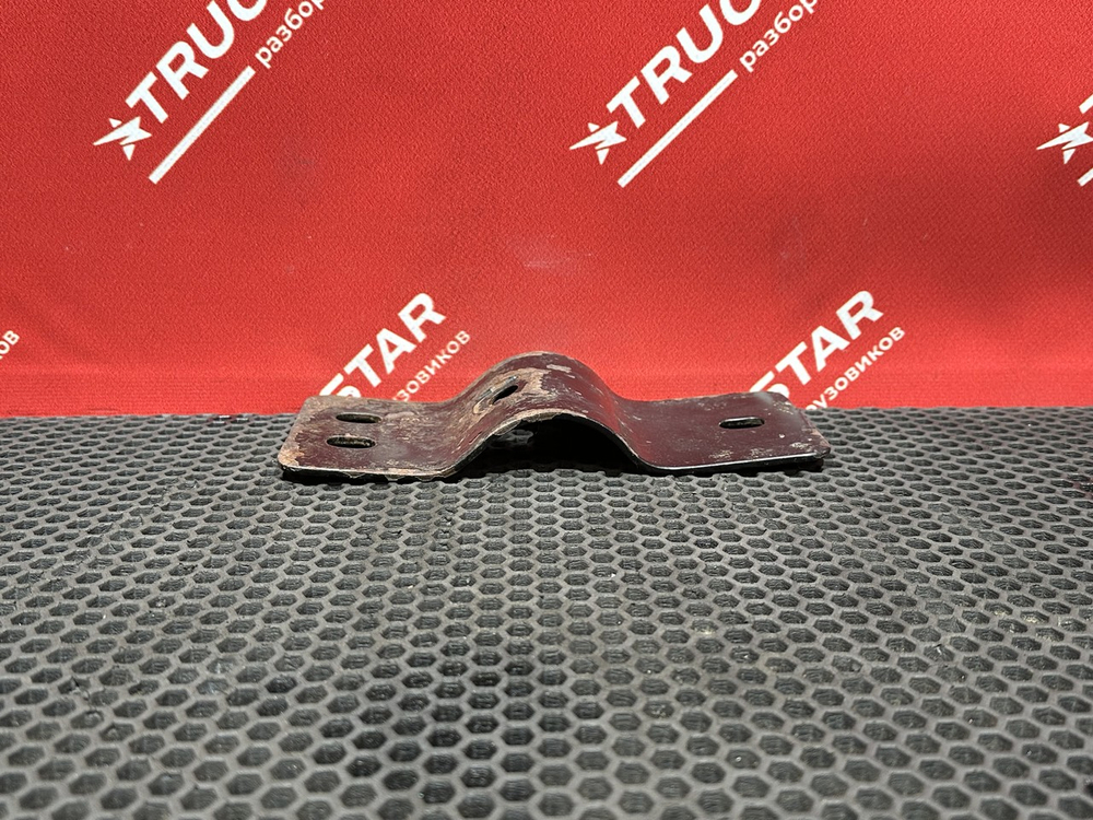 Кронштейн крыла заднего