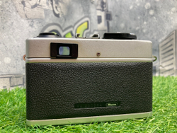 Ricoh 35 FM film Camera with Ricoh 40mm 2.8 Lens