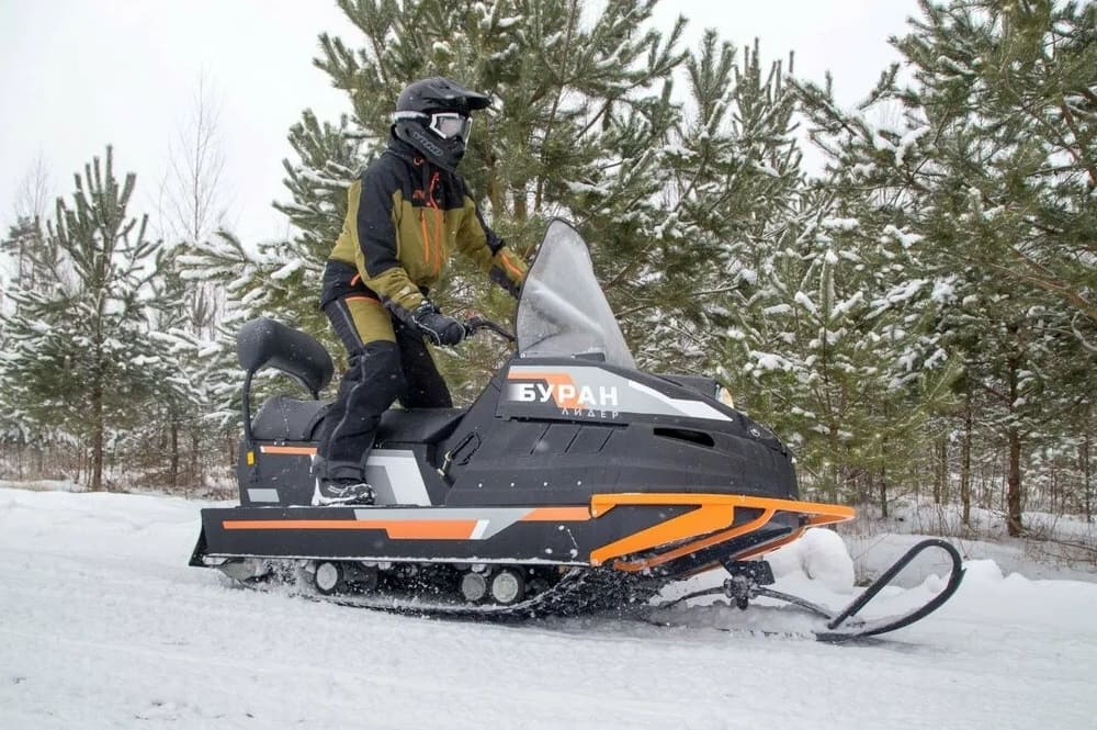 Снегоход РУССКАЯ МЕХАНИКА Лидер АДЕ