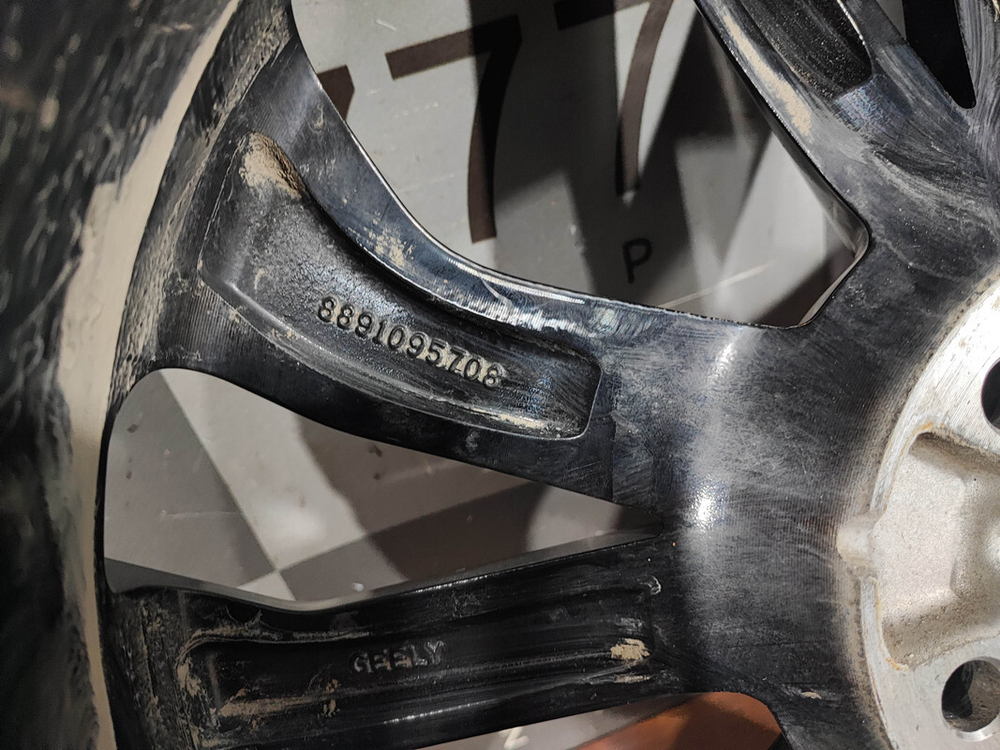 Диск колесный литой R19 Geely Tugella 20-нв Б/У Оригинал 4024066000