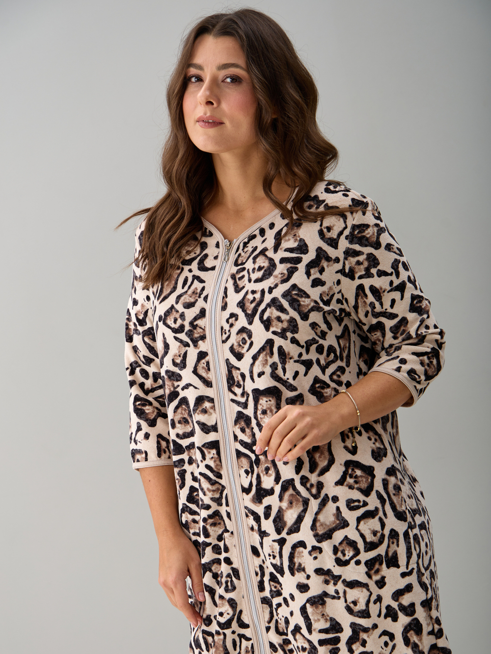 Халат Хм-562/бежевый-акварельлеопард