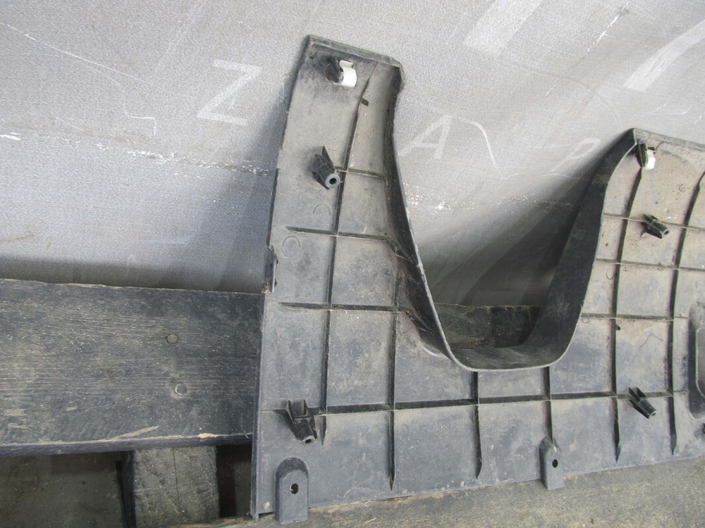 Накладка рулевой колонки Suzuki Grand Vitara 2 (JT)  Б/У Оригинал 7381165J1