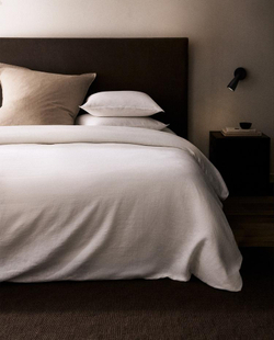 ZARA HOME ОДНОТОННЫЙ ПОДОДЕЯЛЬНИК, БЕЛЫЙ