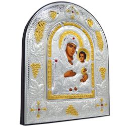 Иерусалимская икона Богородицы в серебряном окладе. 20 × 25 см.