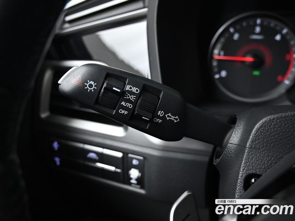 KG Mobility (Ssangyong) Beautiful Korando Дизель 1.6 2WD 딜라이트 Plus (08.2019)