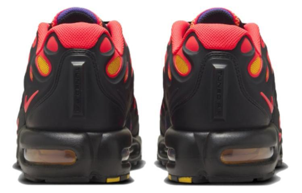 Nike Air Max Plus Drift Hyper Sneakers