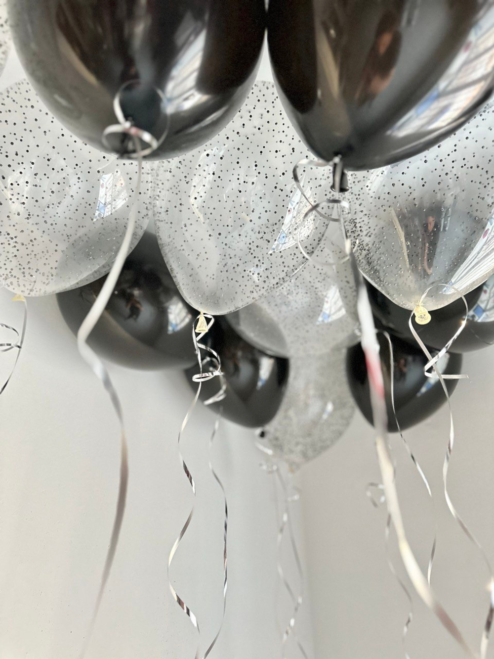 Воздушные шары черные конфетти под потолок №2909