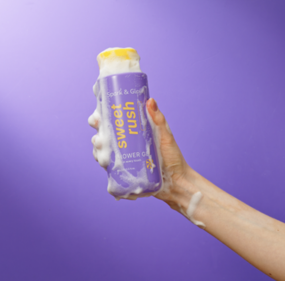 Spark&Glow Гель для душа с ароматом соленой карамели - Body wash purple toffee scent, 400 мл