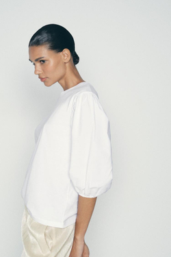 ZARA КОМБИНИРОВАННЫЙ ТОП С ОБЪЕМНЫМИ РУКАВАМИ, БЕЛЫЙ