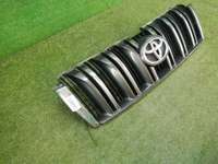 Решетка радиатора Toyota Land Cruiser Prado 150 (2009-2013)