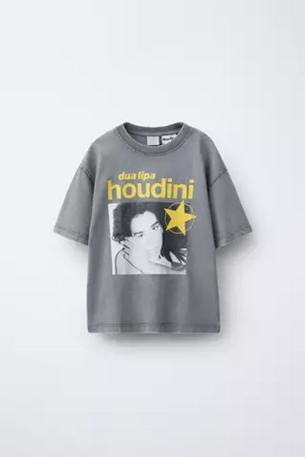 ZARA ФУТБОЛКА С ПРИНТОМ DUA LIPA ©, СЕРЫЙ