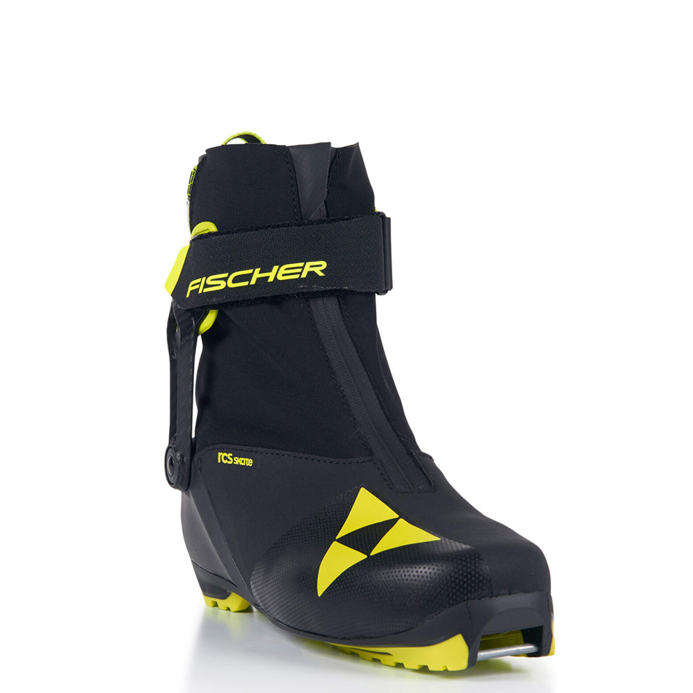 Лыжные ботинки FISCHER RCS SKATE