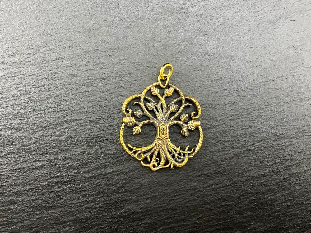 Подвеска. Рунический Дуб