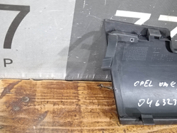 Заглушка буксировочного крюка заднего бампера Opel Omega B 94-99 Б/У Оригинал 90494222