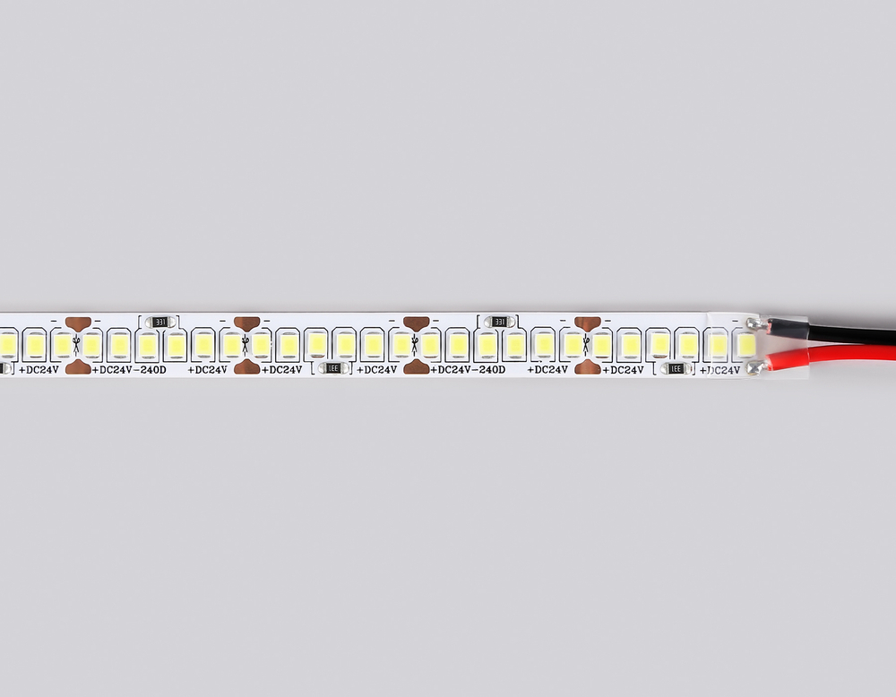 Светодиодная лента GS3403 2835 240Led/ 20W m/ 24V IP20 6500K/ 5000*10*1.2mm/ кратность резки 25mm (2 конт.)