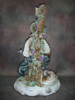 Статуэтка. Фарфор. Спящий охотник. Capodimonte. Италия