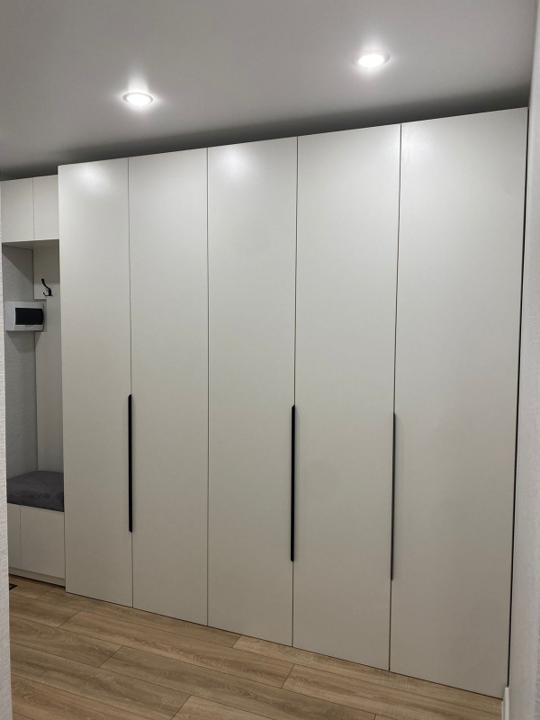 ШКАФЫ НА ЗАКАЗ ЛЮБОГО  РАЗМЕРА