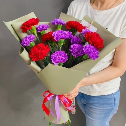 Букет из 15 диантусов