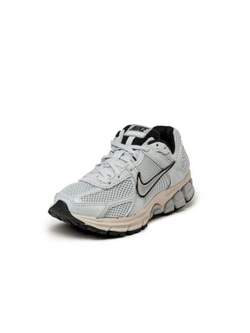 Кроссовки Nike Wmns Zoom Vomero 5 Pure Platinum / Chrome / Brown