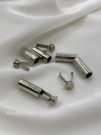 Наконечник для шнура в серебристом металле с зажимом