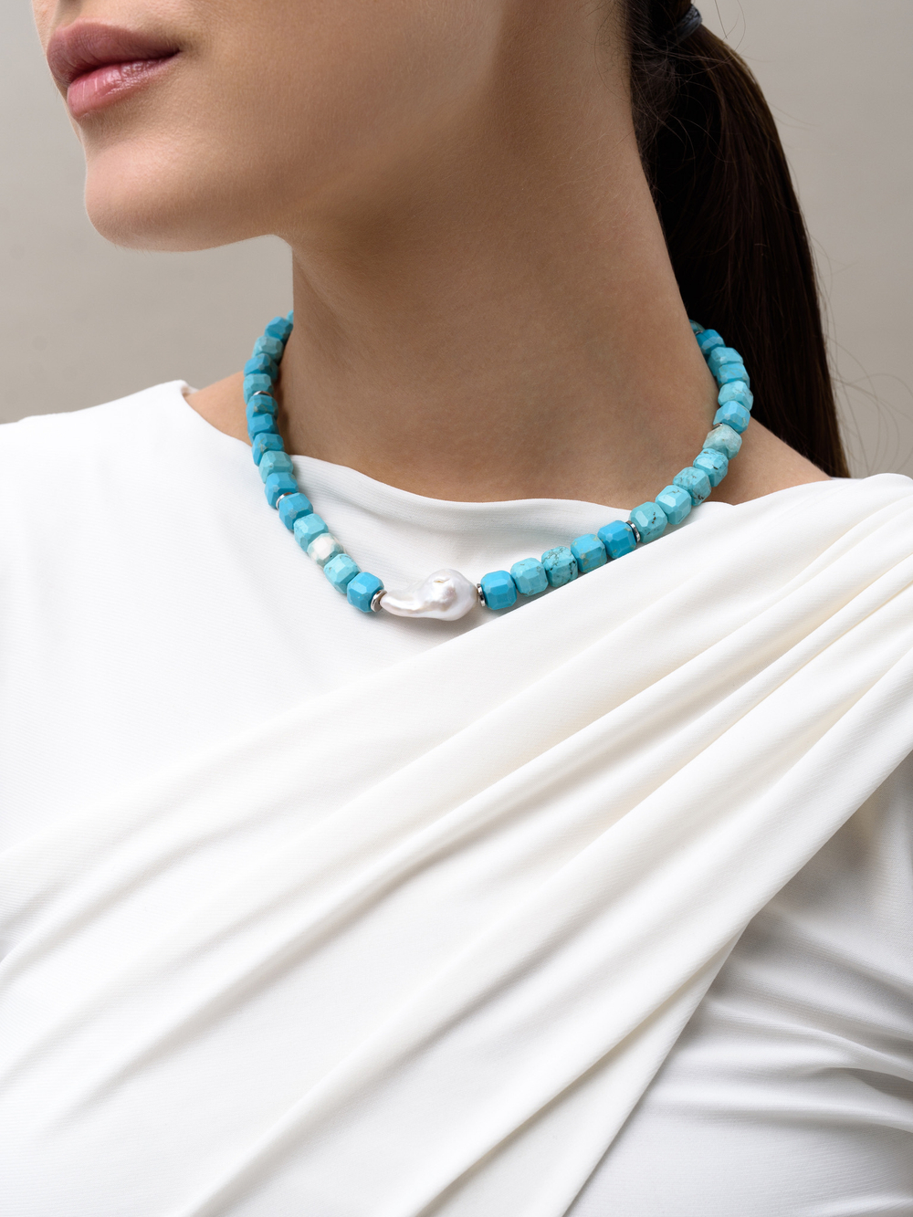 Колье "Pearl caramel blue" Silver