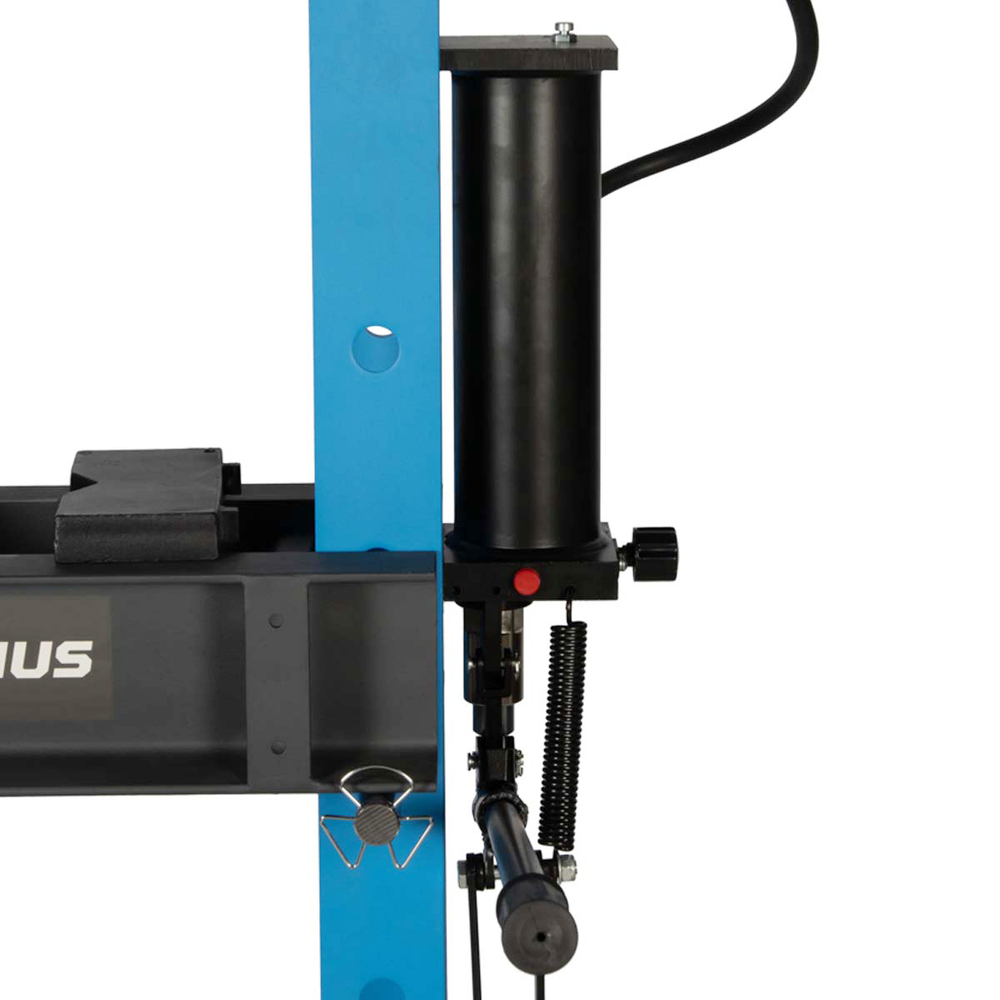 OPT-230F Пресс гаражный 30 т, ручной и ножной привод