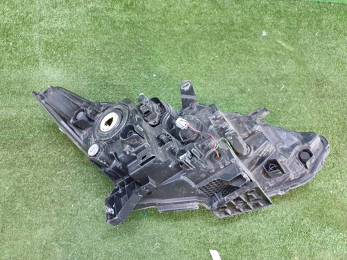 Битая Фара левая Nissan Qashqai J11 (2013-2019) галоген