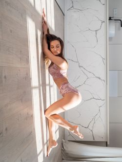 Шорты Bettie Page Бархат, Пудровый