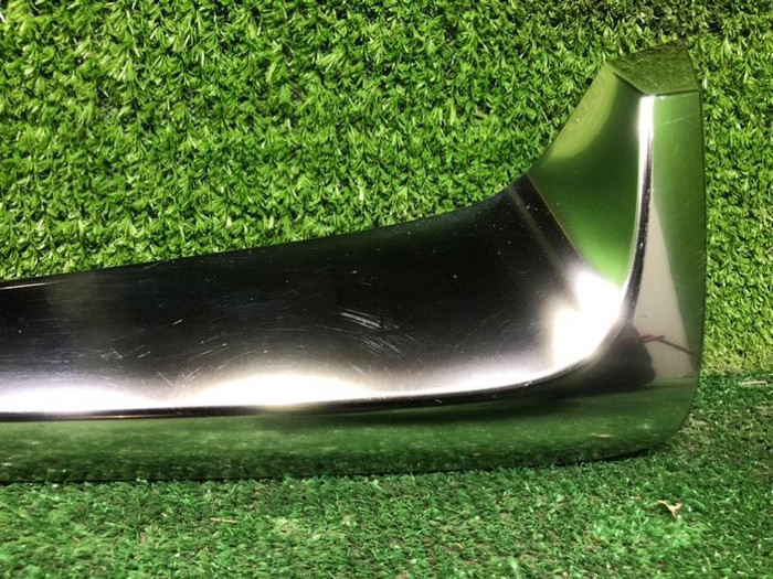 Накладка фонаря правая Lexus LX 3 (2015-2023)