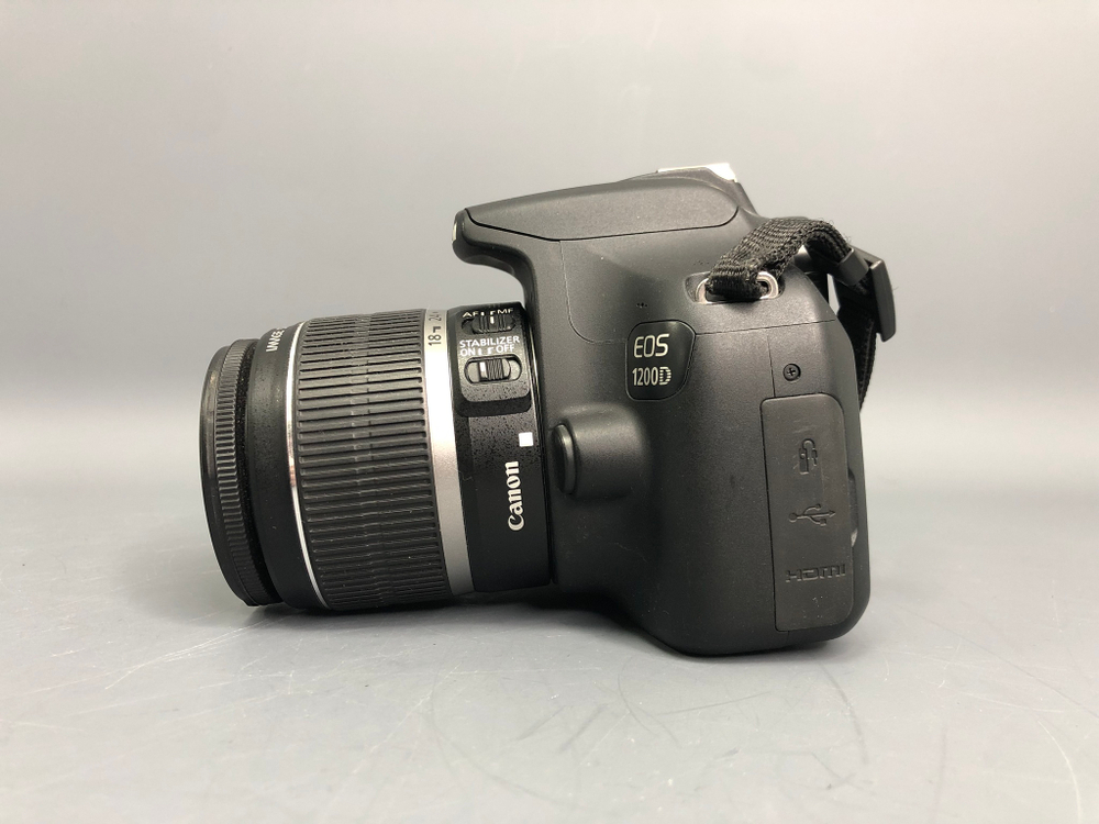 Canon 1200D + 18-55mm 3.5-5.6 IS