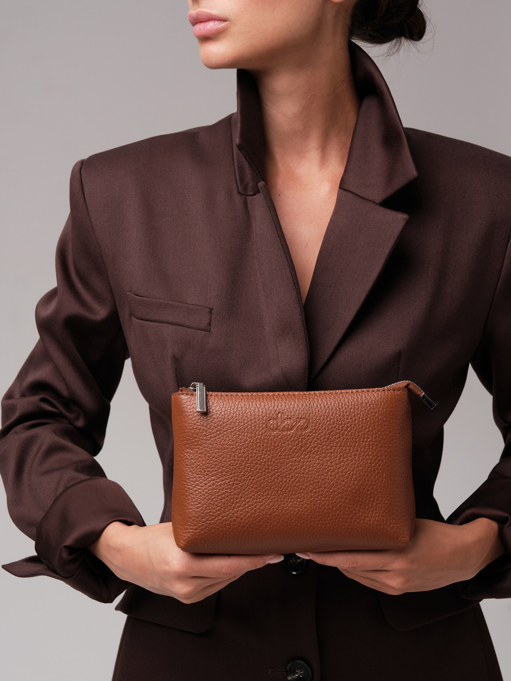 Косметичка кожаная DBR 15-10 коричневый фундук