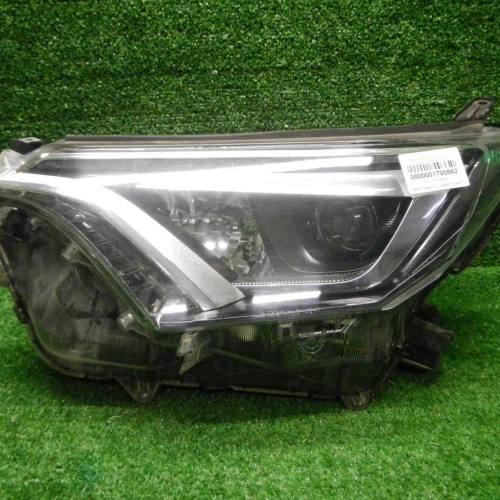 Фара левая Toyota Rav 4 CA40 (2015-2019) LED