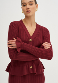 Костюм трикотажный с юбкой бордового цвета