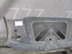 Кожух замка капота Porsche Macan (95B) 14-18 Б/У Оригинал 95b805806