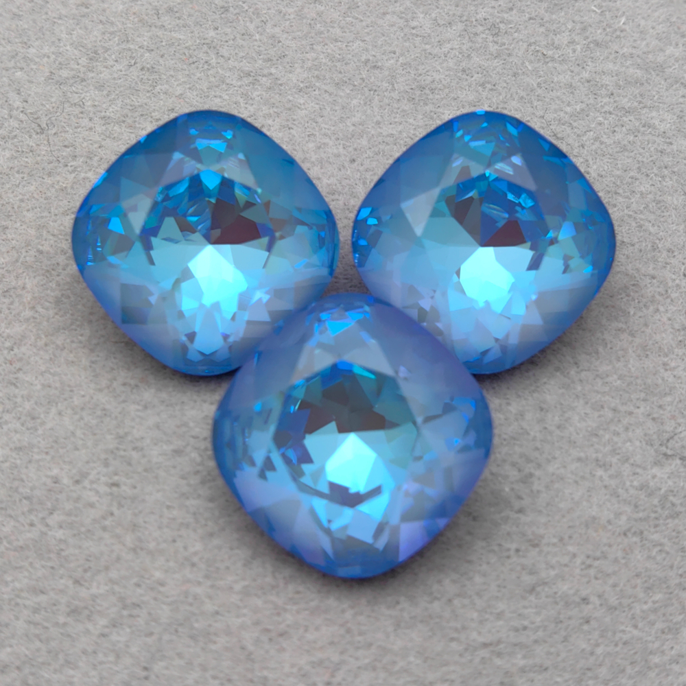 Swarovski 4470 Cushion Square FS, Crystal Ocean DeLite