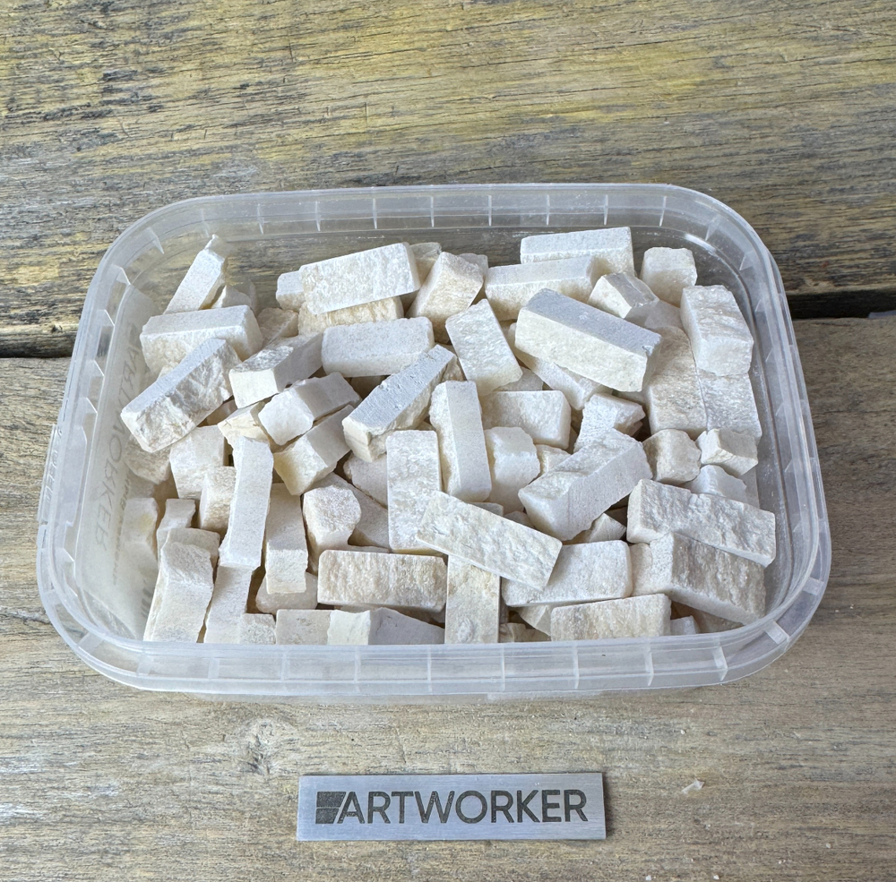 Колотый натуральный камень NS365, 350гр