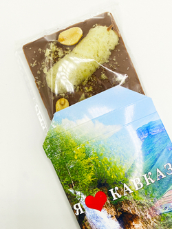 Молочный шоколад с соленым арахисом и кукурузными палочками