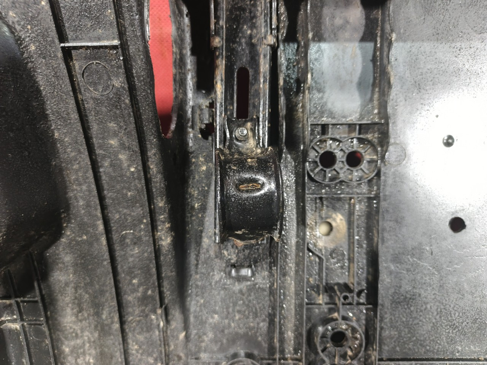 Крыло заднее задняя часть