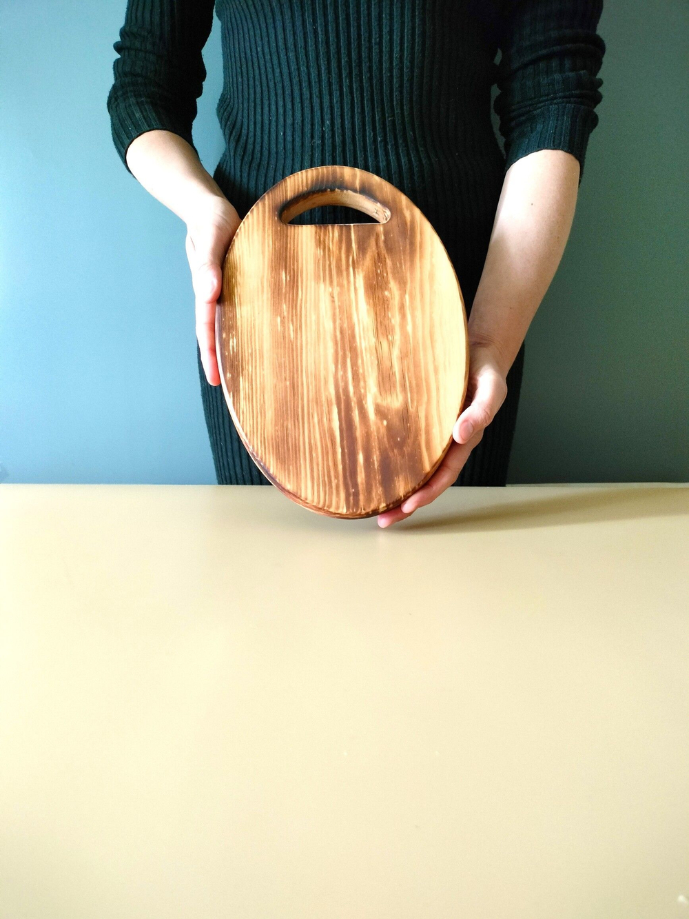 Доска разделочная из дерева сервировочная