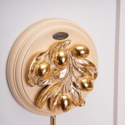 Настенный крючок Oliva Branch (Олива Бранч) Айвори Мраморное золото