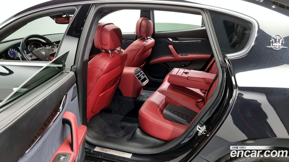 Maserati Quattroporte 3.0 Дизель GranLusso (12.2019)