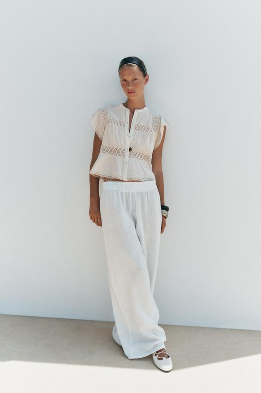 ZARA ТОП В СТИЛЕ РУСТИК С КРУЖЕВОМ КРОШЕ, СВЕТЛО-БЕЖЕВЫЙ