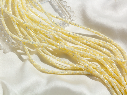 Нить бусин из перламутра рондель, 4мм