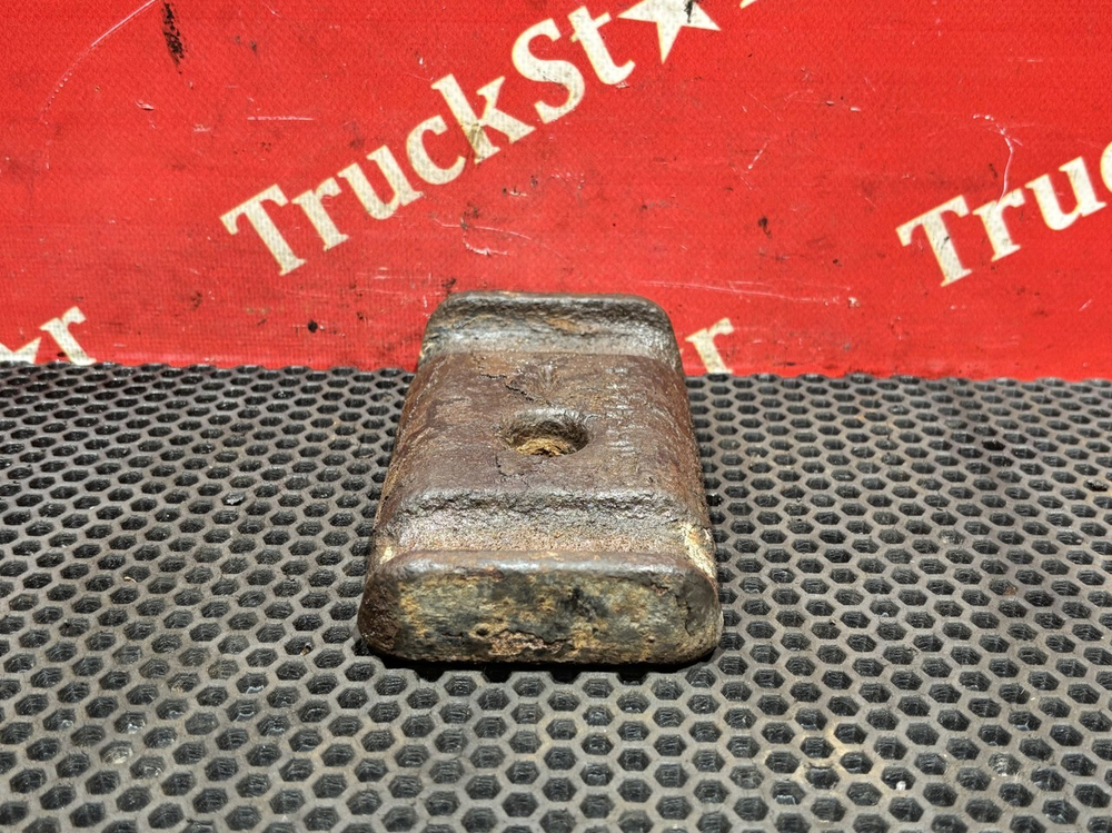 Проставка стремянки рессоры