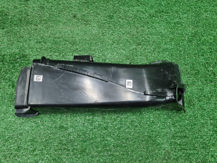 Воздуховод BMW 3er G20 (2018-н.в.)